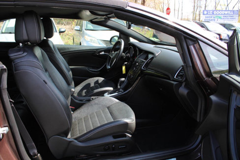 Used 2016 Buick Cascada Premium image 29