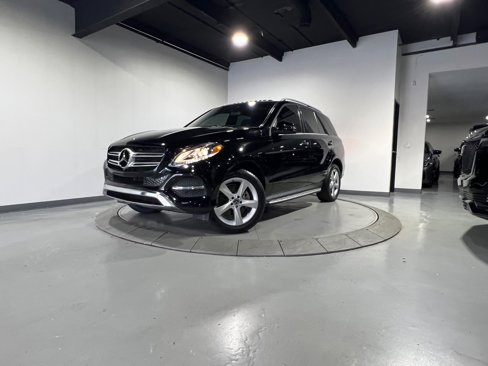 Used 2018 Mercedes-Benz GLE 350 4MATIC w/ Premium 1 Package image 3