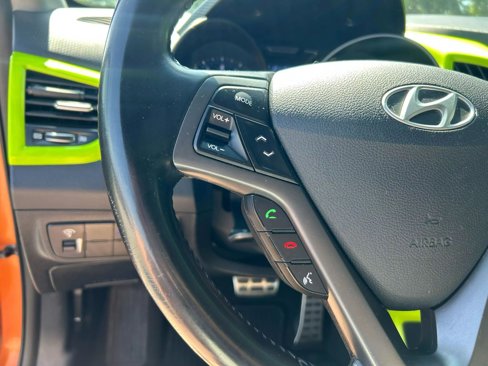 Used 2015 Hyundai Veloster Turbo image 13