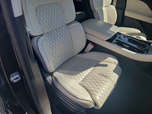 Used 2020 Lincoln Aviator Black Label w/ Dynamic Handling Package image 52