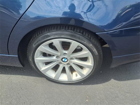 Used 2011 BMW 328i xDrive Sedan image 8
