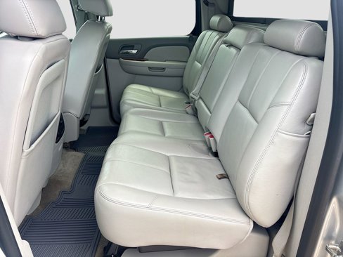 Used 2013 Chevrolet Avalanche LT w/ All-Star Edition image 22