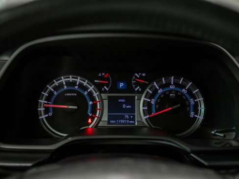 Used 2017 Toyota 4Runner SR5 image 17