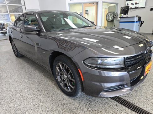 Used 2018 Dodge Charger GT image 3