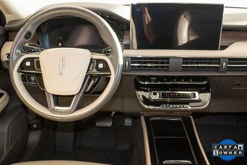 Used 2023 Lincoln Corsair Reserve w/ Equipment Group 201A image 16