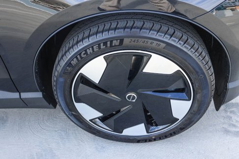 New 2025 Volvo EX30 Plus image 9