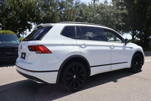Used 2021 Volkswagen Tiguan SE R-Line image 8