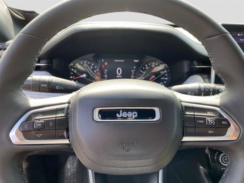 Used 2023 Jeep Compass Latitude w/ Convenience Group image 16