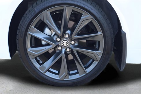 Certified 2025 Toyota Corolla SE image 9