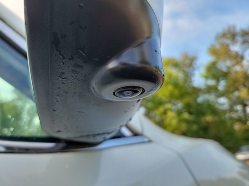 Used 2019 Nissan Rogue SL w/ Premium Package image 10