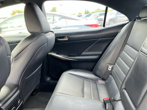 Used 2018 Lexus IS 300 image 33
