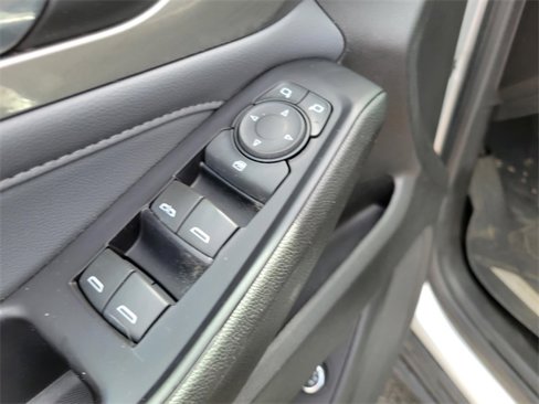 Used 2018 Chevrolet Traverse LT image 20