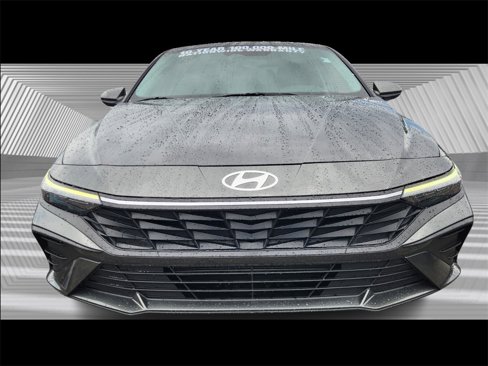 Certified 2024 Hyundai Elantra SEL image 4