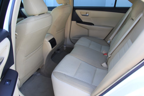 Used 2015 Toyota Camry LE image 21