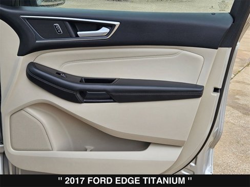 Used 2017 Ford Edge Titanium image 31