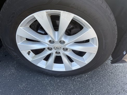 Used 2015 Toyota Venza LE image 5