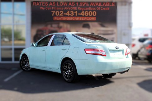 Used 2011 Toyota Camry image 3