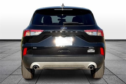 Used 2021 Ford Escape SE image 4