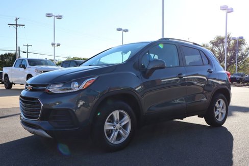 Used 2022 Chevrolet Trax LT w/ LT Convenience Package image 5