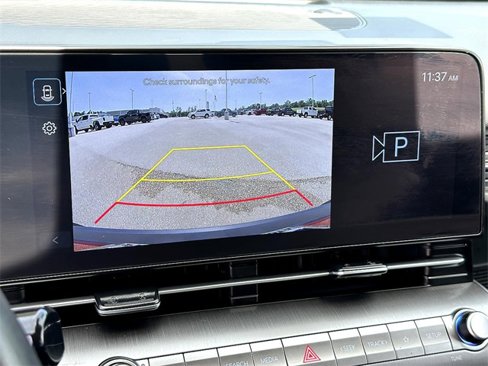 Used 2025 Hyundai Kona SEL image 21