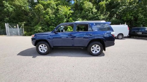 Used 2015 Toyota 4Runner SR5 image 10
