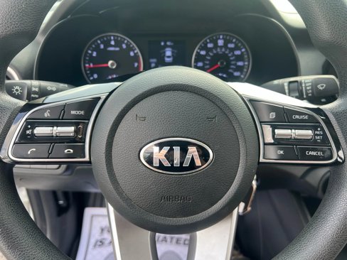 Used 2021 Kia Forte LXS image 12