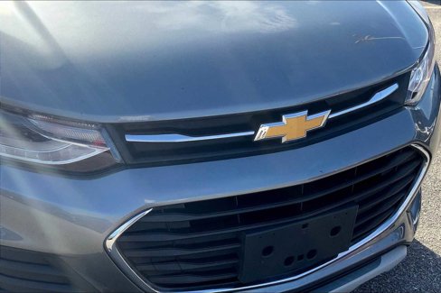 Used 2019 Chevrolet Trax LT w/ LT Convenience Package image 29