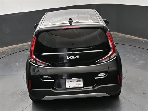 Used 2023 Kia Soul LX image 27