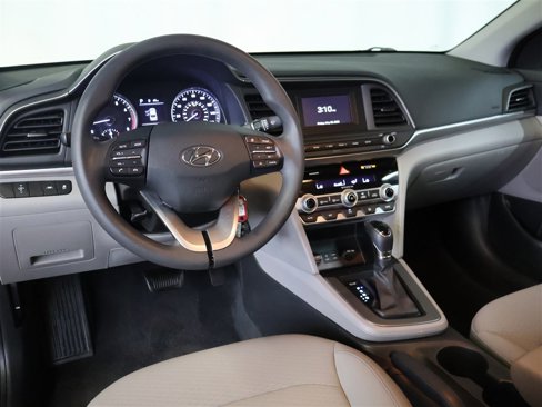 Used 2020 Hyundai Elantra SE image 7
