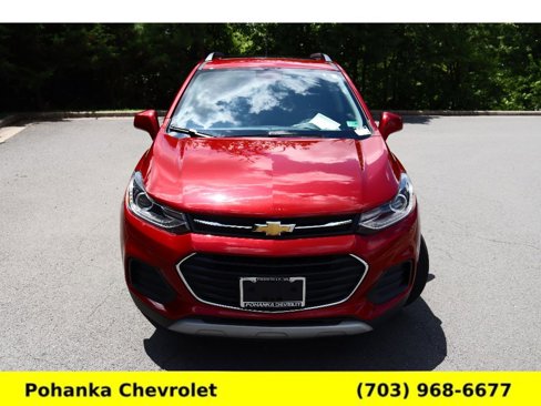 Used 2019 Chevrolet Trax LT w/ Sun & Sound Package image 2