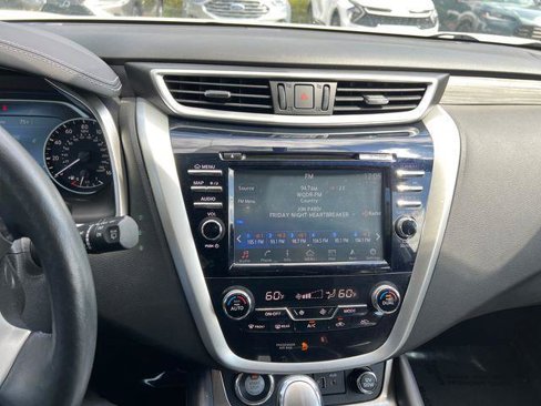 Used 2018 Nissan Murano SL w/ Moonroof Package image 18
