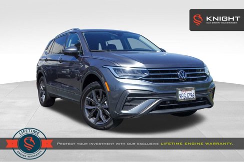 Used 2024 Volkswagen Tiguan SE image 1