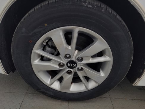 Used 2017 Kia Optima LX image 31