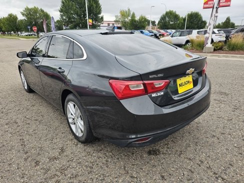 Used 2018 Chevrolet Malibu LT image 9