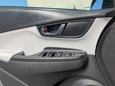 Used 2023 Hyundai Kona SEL w/ Cargo Package image 13