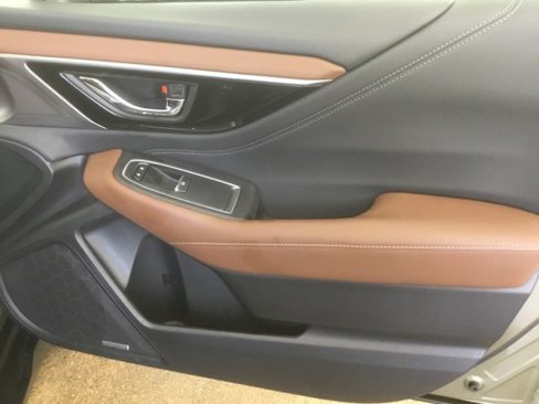 Used 2022 Subaru Outback Touring XT image 7