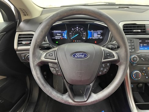 Used 2018 Ford Fusion S image 21