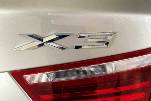 Used 2017 BMW X3 sDrive28i image 9