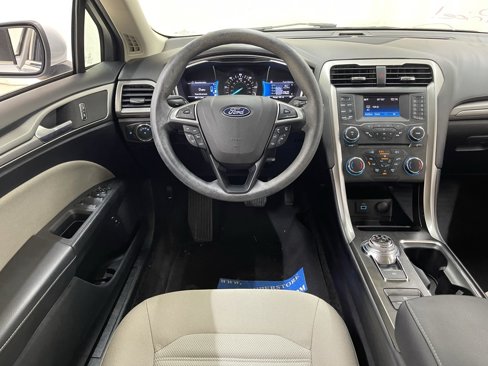 Used 2018 Ford Fusion S image 28