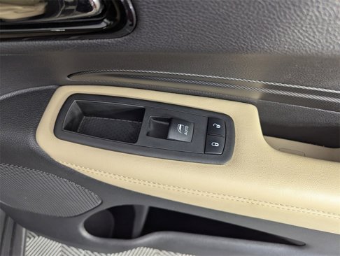 Used 2021 Dodge Durango GT image 35