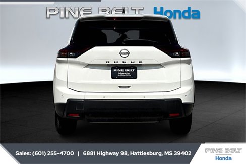 Used 2024 Nissan Rogue S image 4