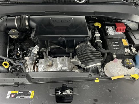 Certified 2024 Jeep Compass Limited image 37