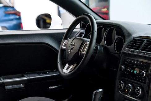 Used 2013 Dodge Challenger R/T image 39