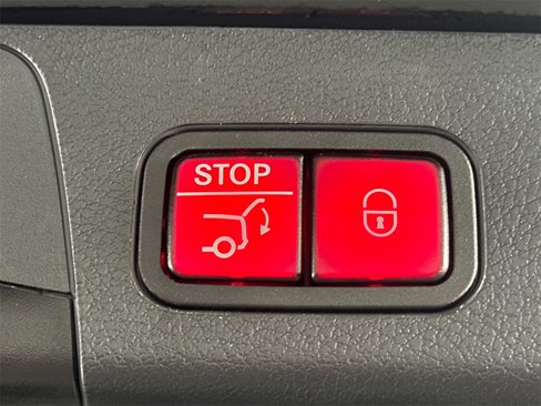 Certified 2023 Mercedes-Benz GLB 250 image 21