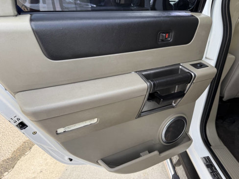 Used 2003 HUMMER H2 w/ Preferred Equipment Group image 13