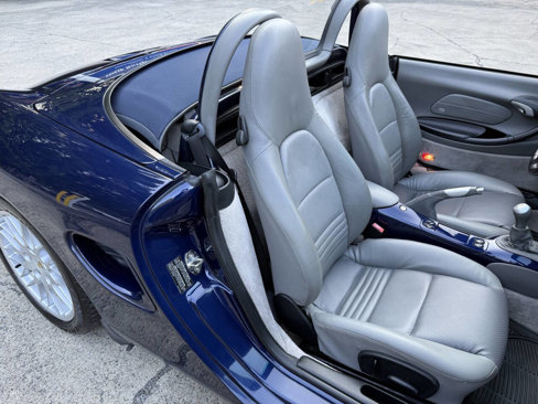 Used 2001 Porsche Boxster image 24