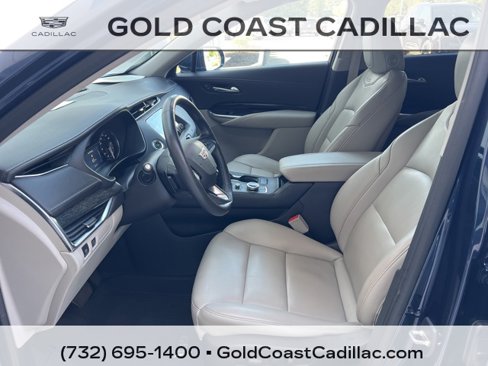 Certified 2021 Cadillac XT4 Premium Luxury w/ Cold Weather Package image 15
