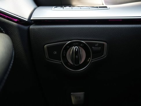 Certified 2019 Mercedes-Benz E 300 4MATIC image 29