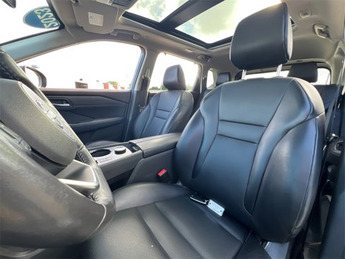 Used 2023 Nissan Rogue SV w/ SV Premium B Package image 27