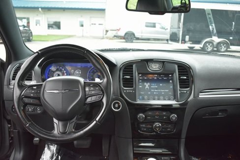 Used 2017 Chrysler 300 S w/ 300S Premium Group image 30